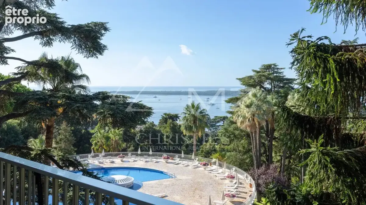 EXCLUSIVITE: Superbe appartement contemporain à la vue mer - photo 2