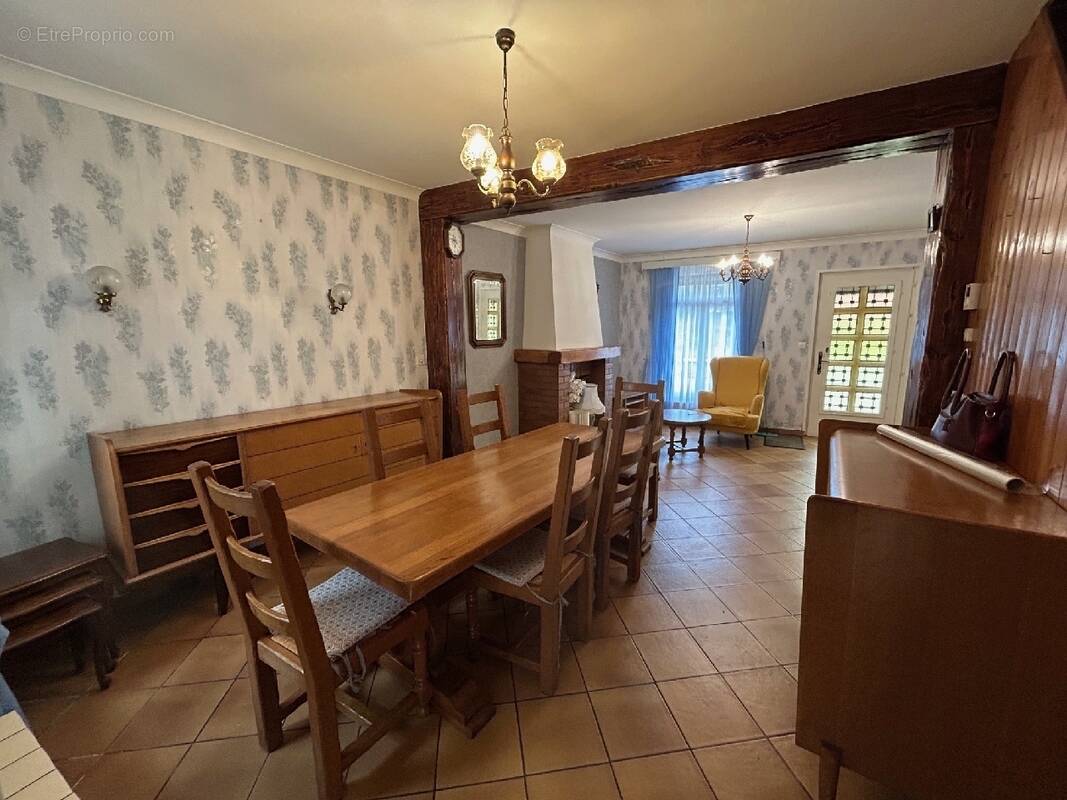 Maison à BRUAY-LA-BUISSIERE