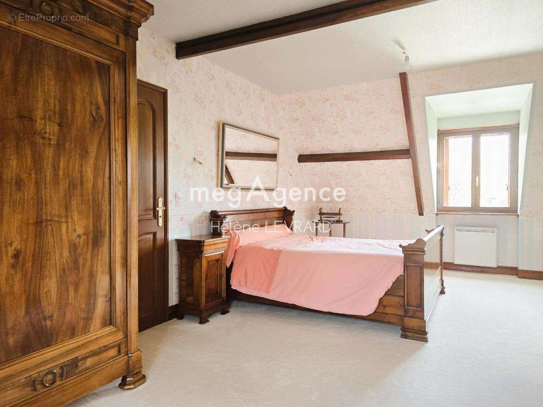 Maison familiale de 176m² avec piscine et espace bien-être - photo 5