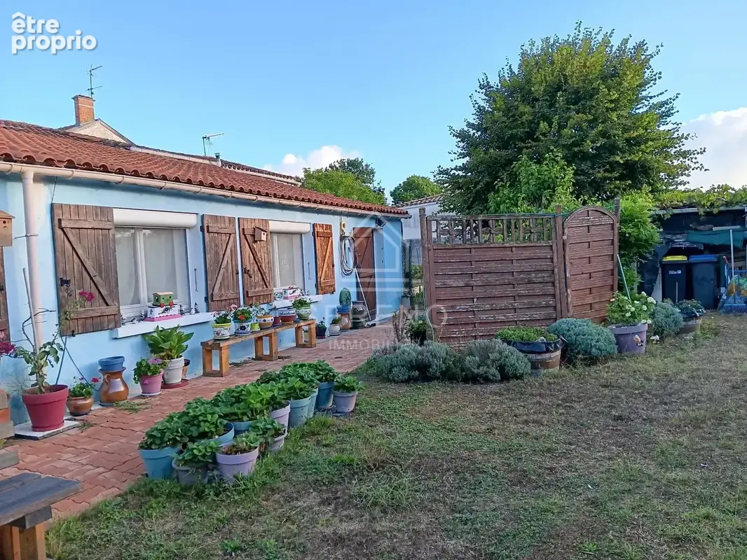 Maison 6 pièces 189 m² à vendre à Sainte-Soulle (17220) - photo 2