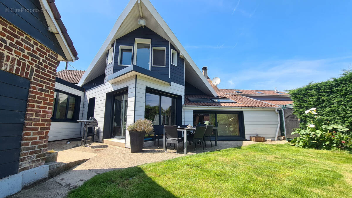 Maison à ESTREELLES