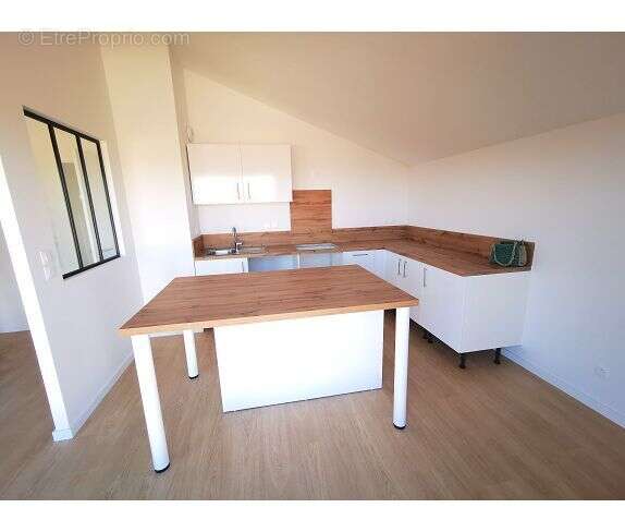 Appartement à BRUGUIERES