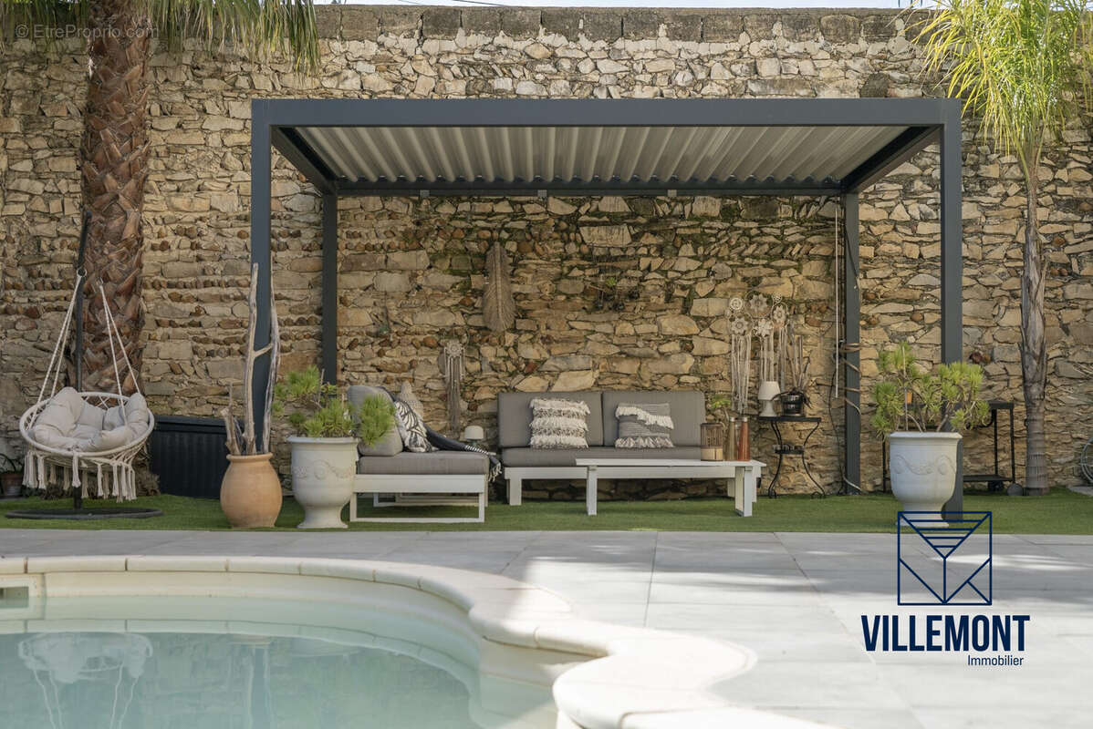 Pergola piscine 1 - Maison à VAUVERT