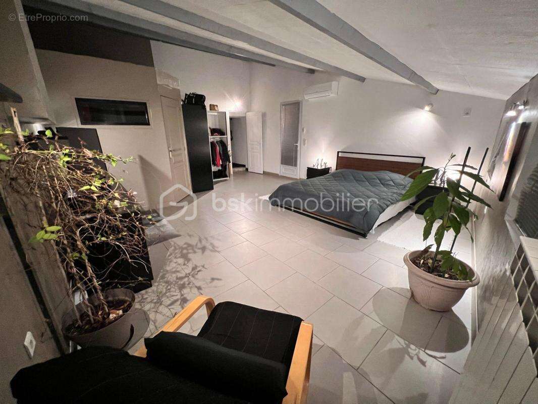 Maison à SAINT-ZACHARIE