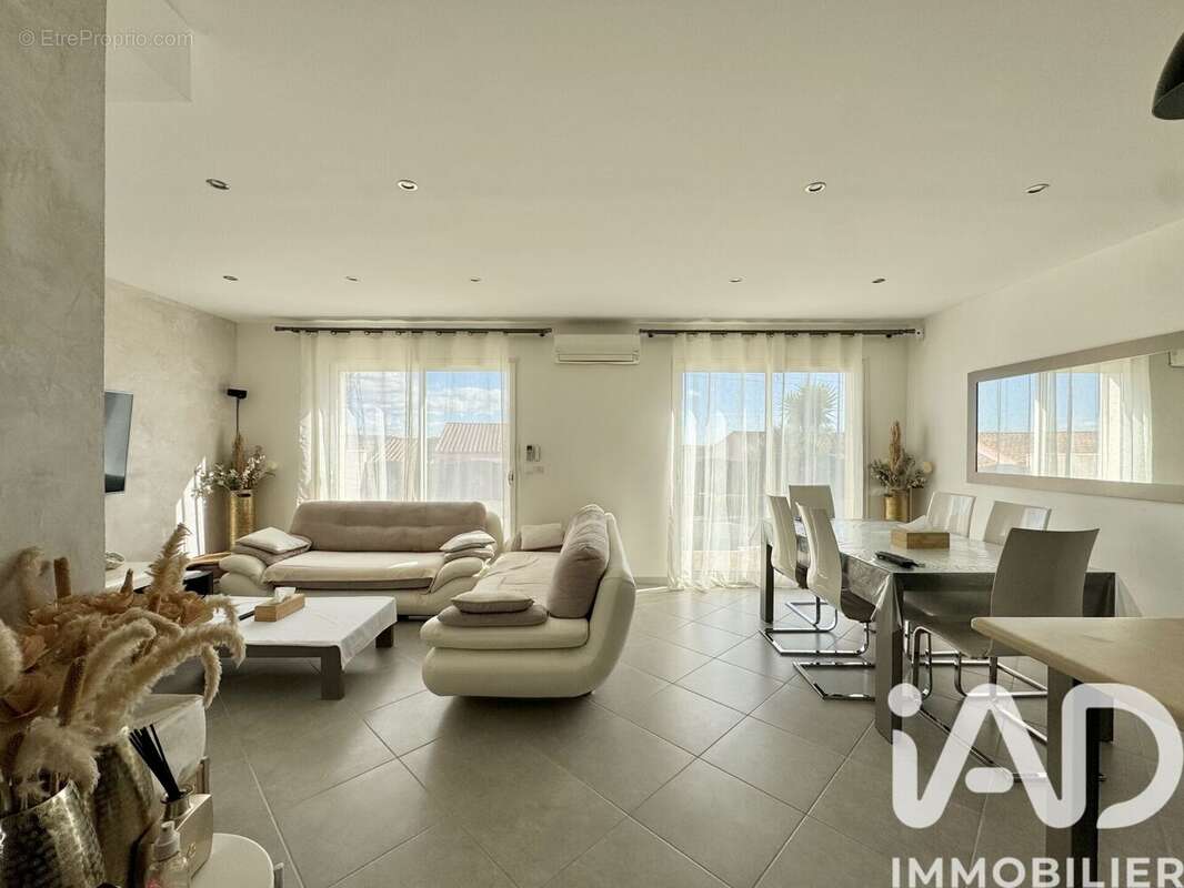 Photo 2 - Maison à PORT-DE-BOUC