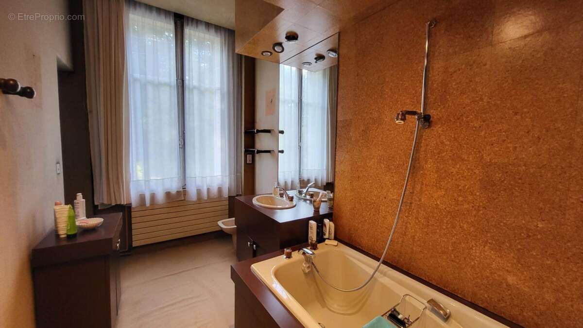 Maison à SAINT-QUENTIN