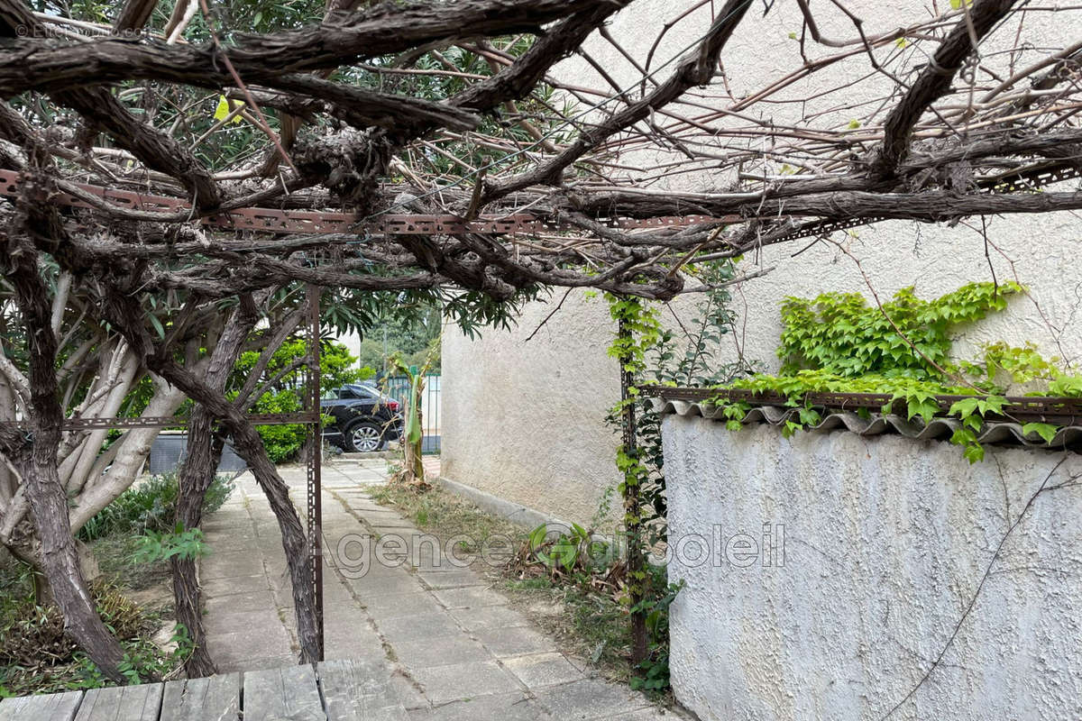Maison à CUXAC-D&#039;AUDE