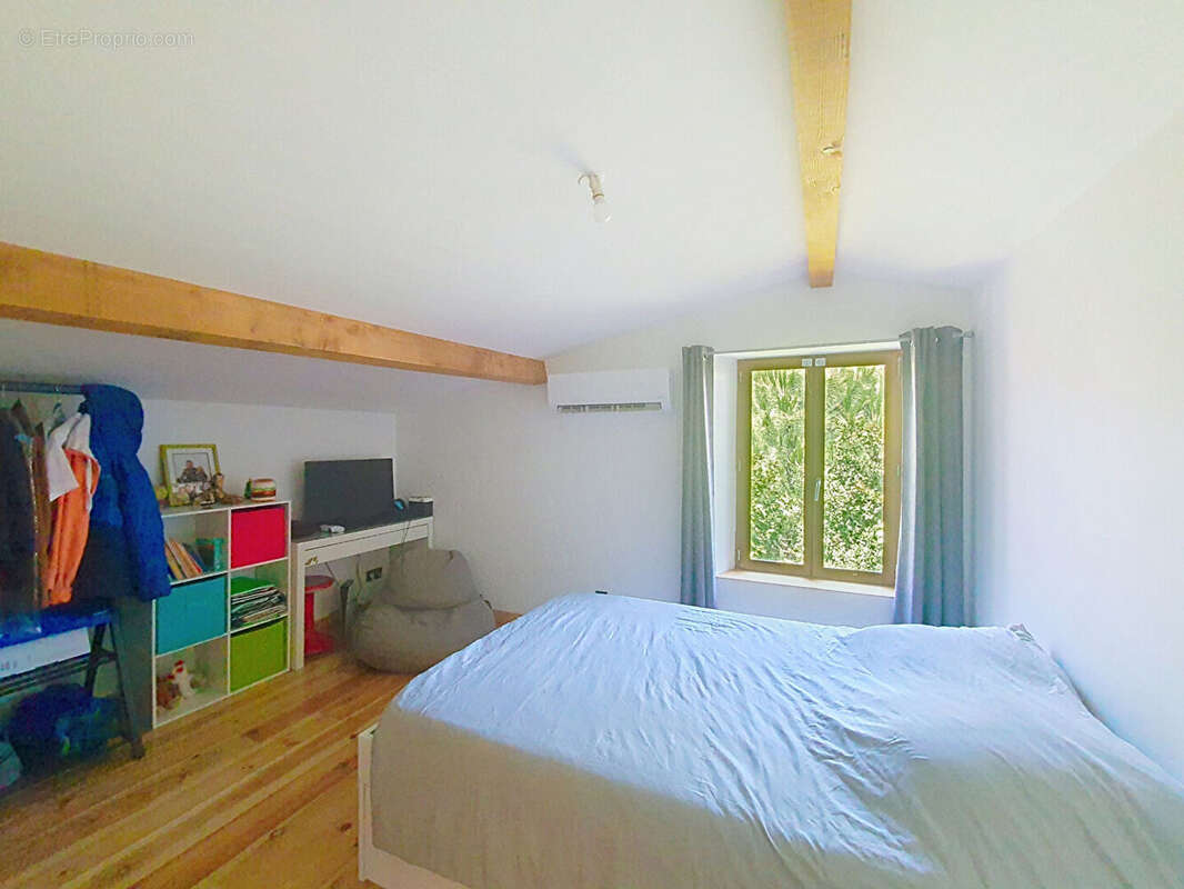 Bessières, maison de type 6 de 158 m² sur une parcelle de 674 m² environ ! - photo 18