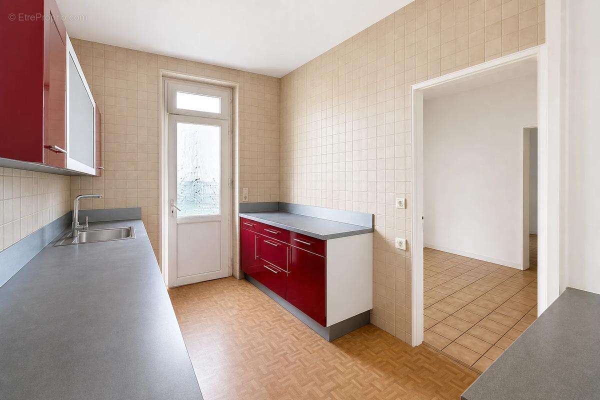 Immeuble de rapport loué Montereau, proche gare - photo 2