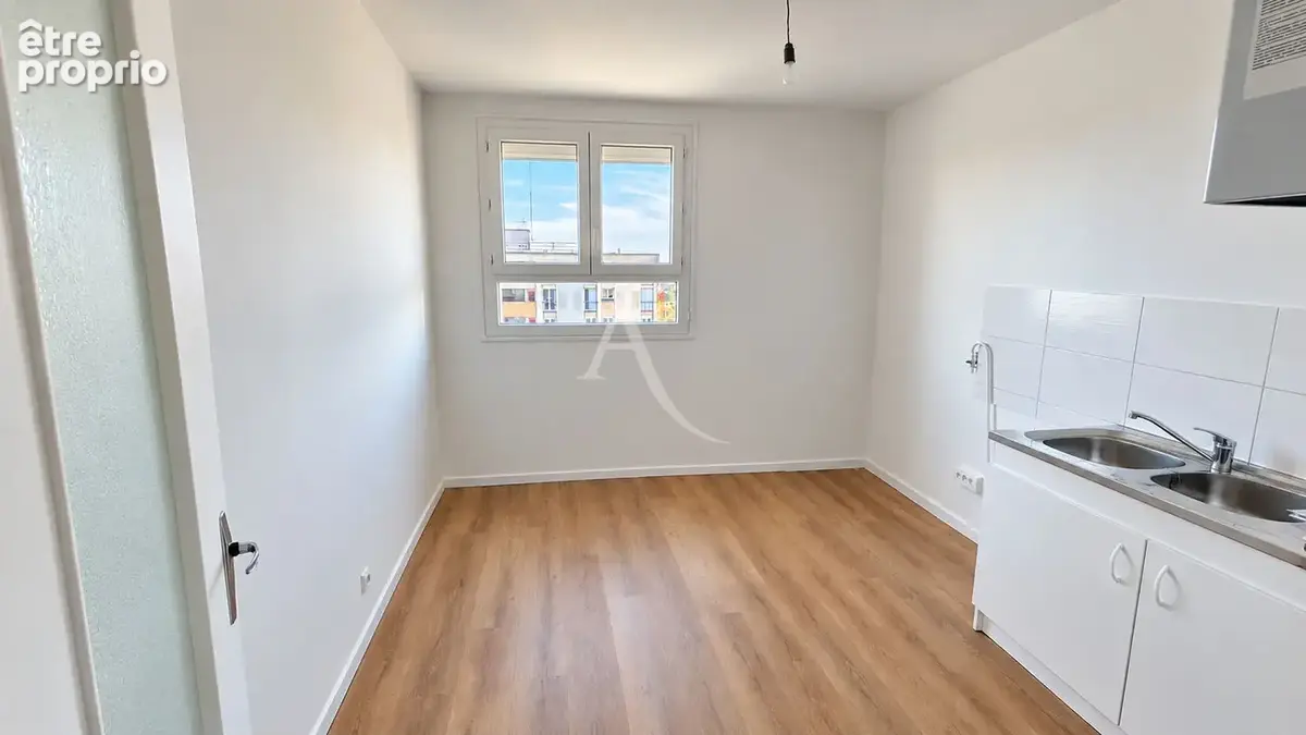 Joli T2 récemment rénové de 61m²  avec stationnement et ascenseur - photo 5