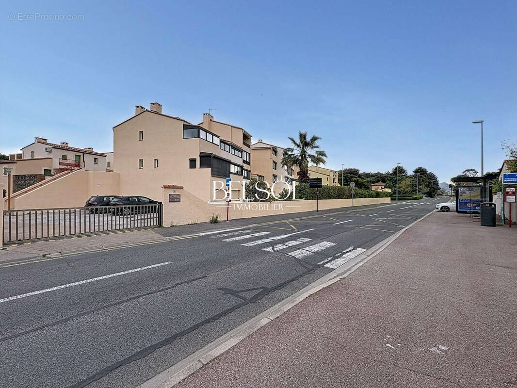 Parking à SAINT-CYPRIEN