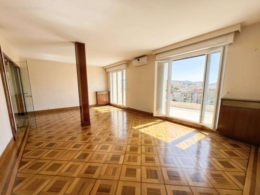 Penthouse : 135m² + 152m² Terrasse – Libération/Cimiez - photo 3