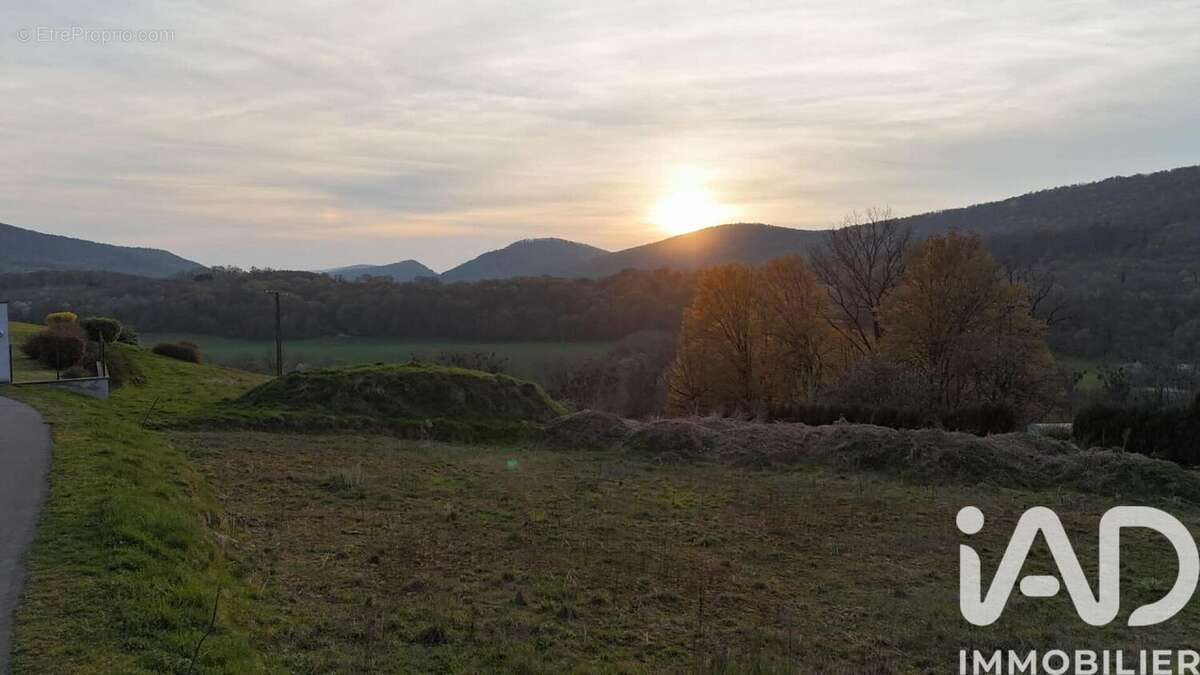 Photo 4 - Terrain à CHAUX-LES-CLERVAL