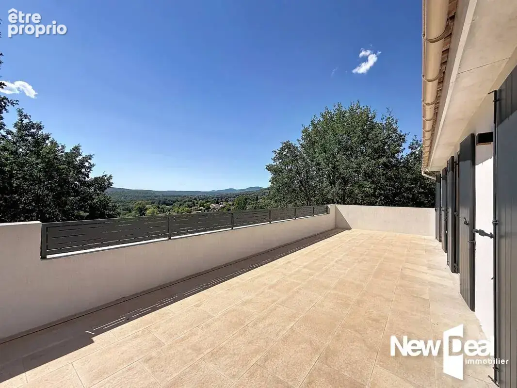 Photo Appartement à Montauroux au prix de 426 000€