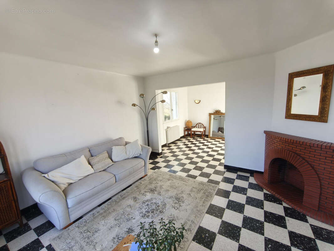 Maison à MAUVEZIN