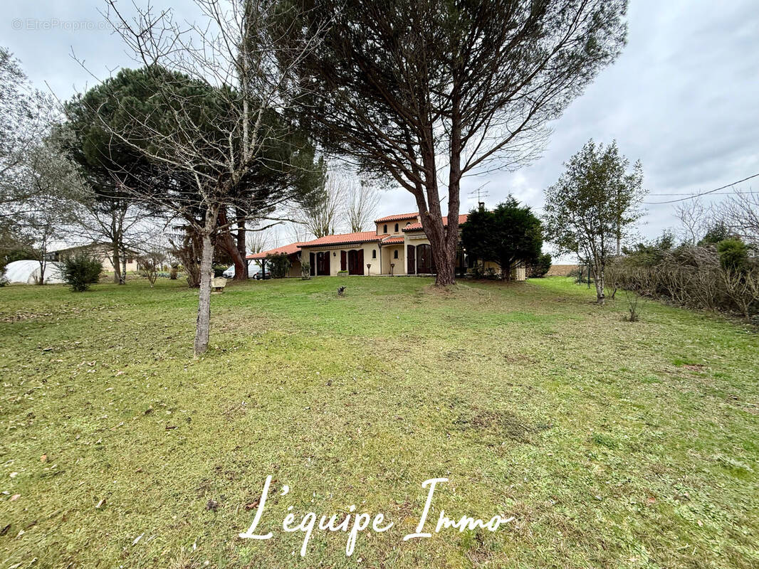 Maison à LEVIGNAC