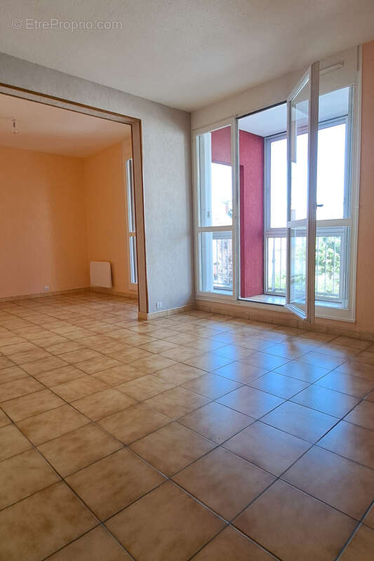Appartement à DIGOIN