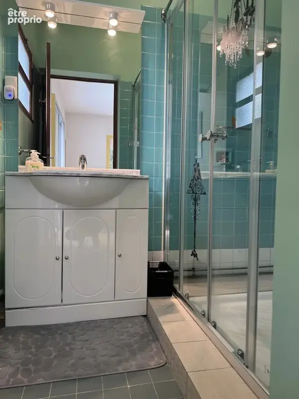 Maison contemporaine avec piscine dans un écrin de verdure - photo 24