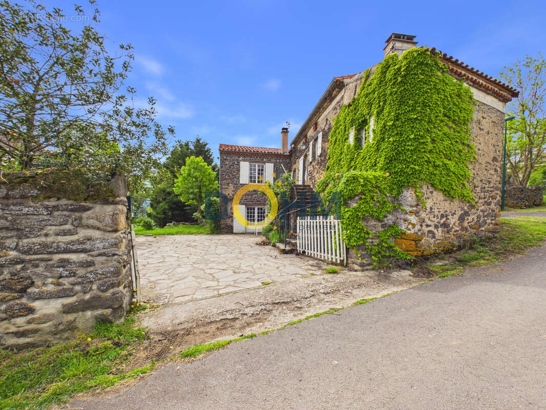 Maison à BLESLE
