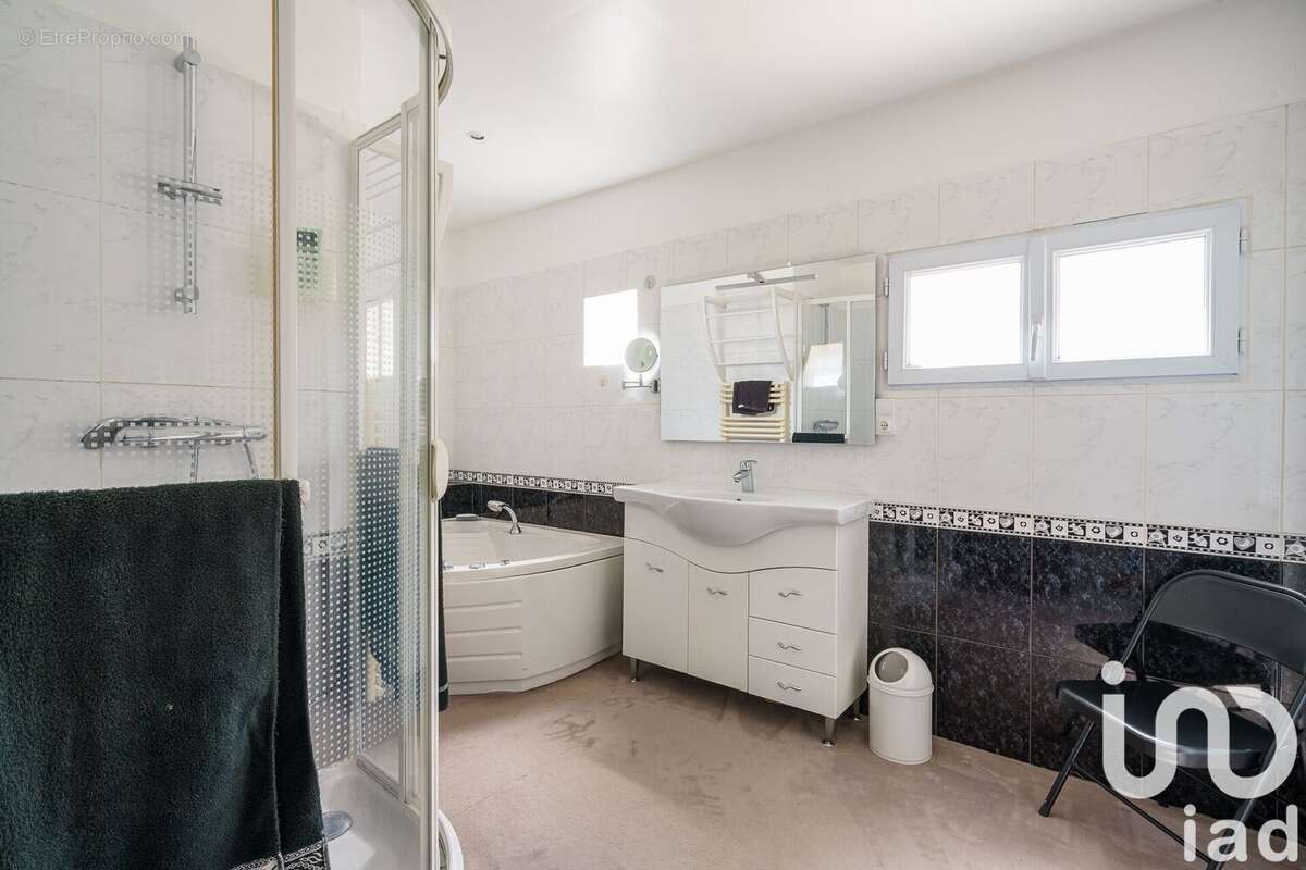 Photo 9 - Maison à OSNY