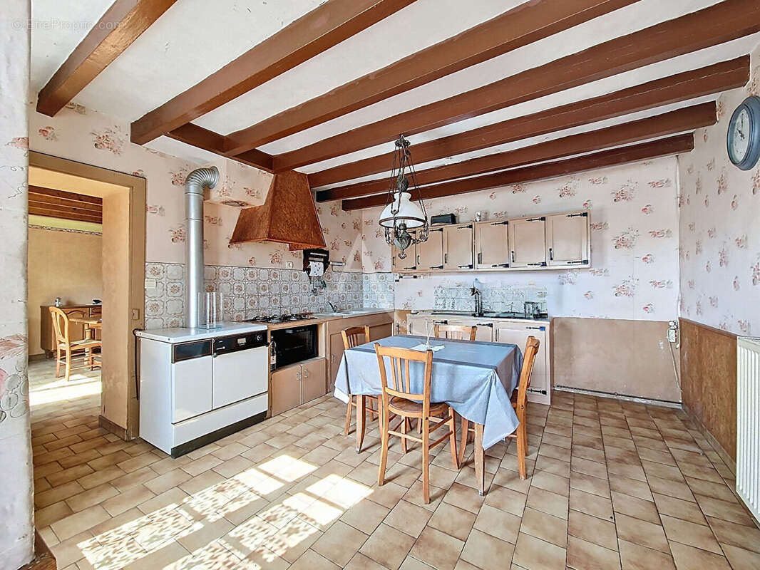 Maison à DOUE-LA-FONTAINE