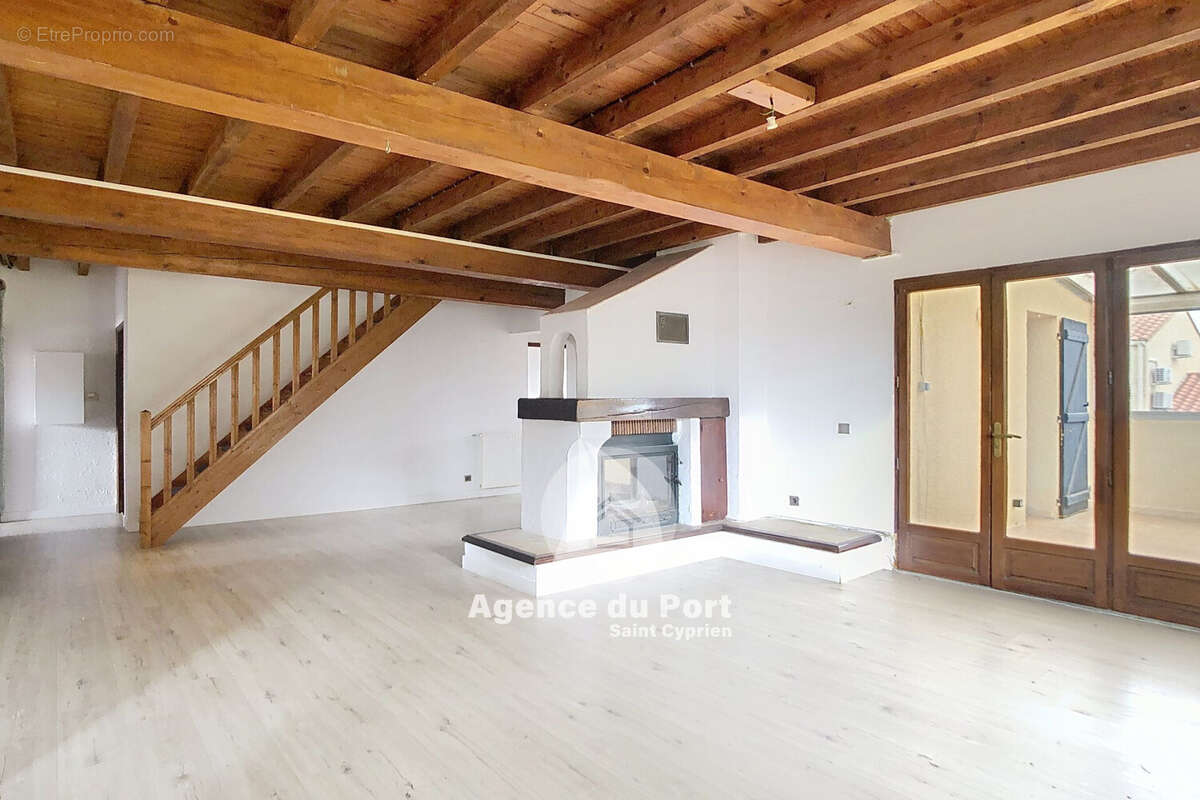 Maison à SAINT-CYPRIEN