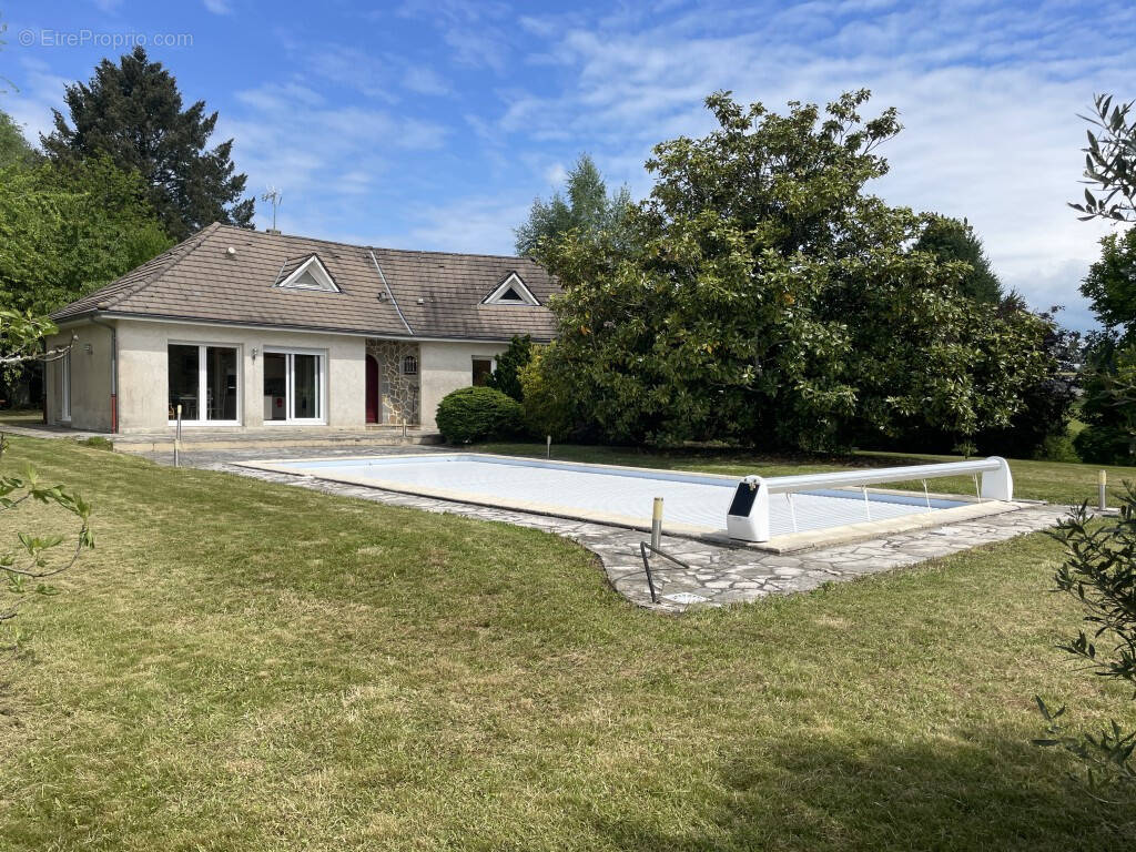 Maison à ORGNAC-SUR-VEZERE