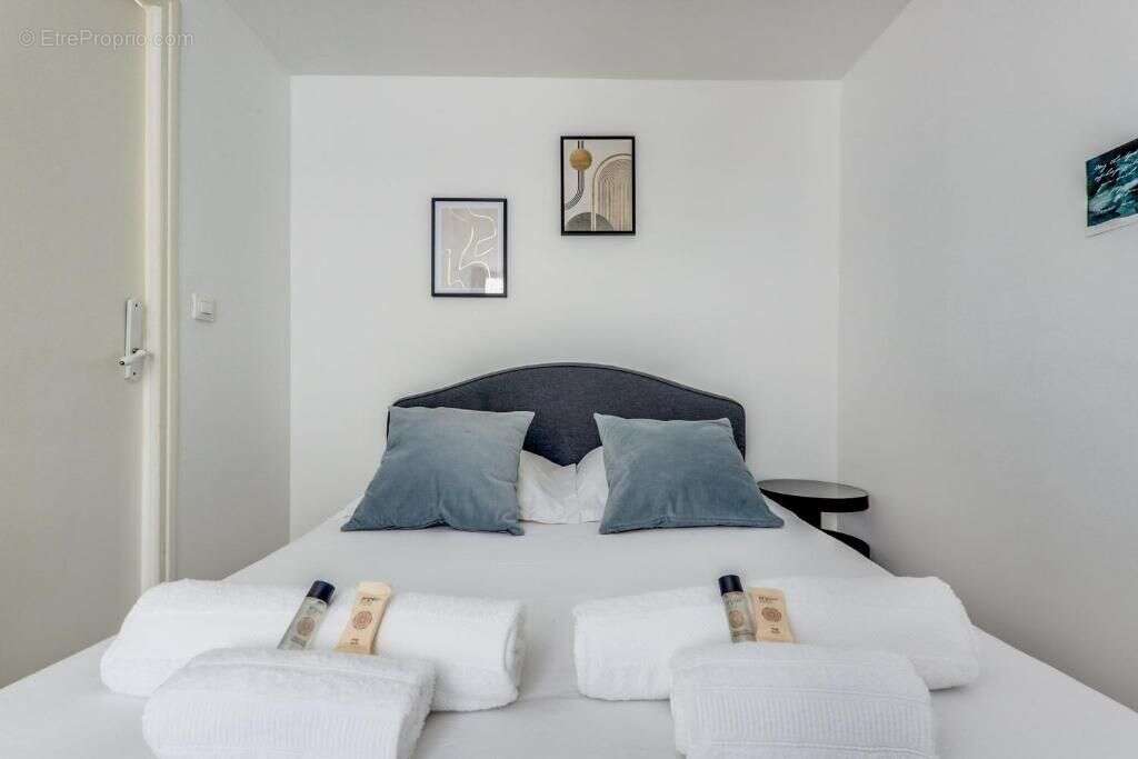 Appartement à CHARENTON-LE-PONT