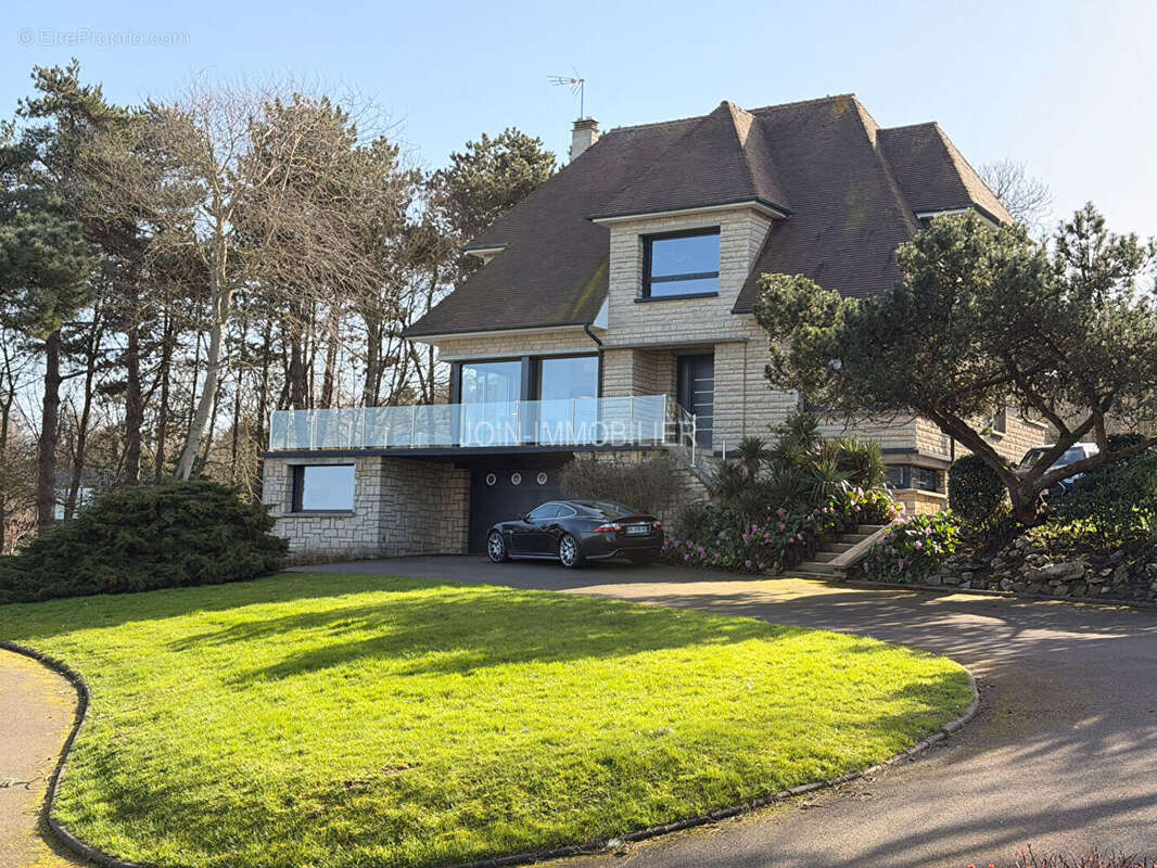 Maison à HAUTOT-SUR-MER