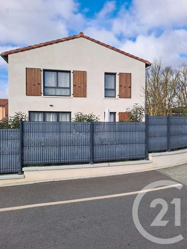 Maison à BAZIEGE