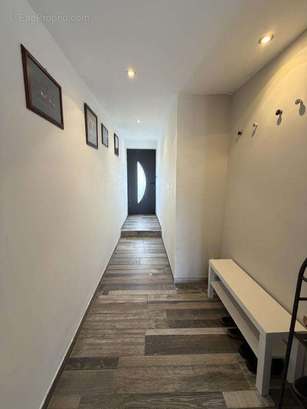 Maison 133 m² à Oisy-Le-Verger  - photo 5