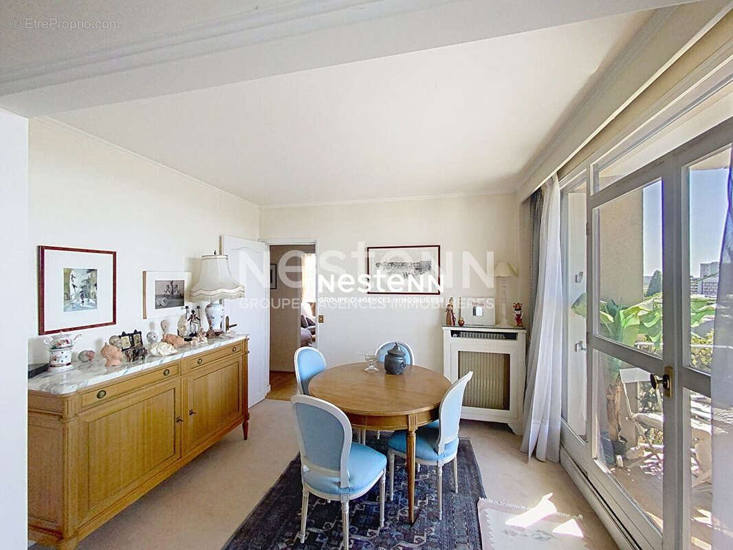 À vendre - spacieux 5 pièces de 96 m² avec balcon, box et cave à stains - photo 3
