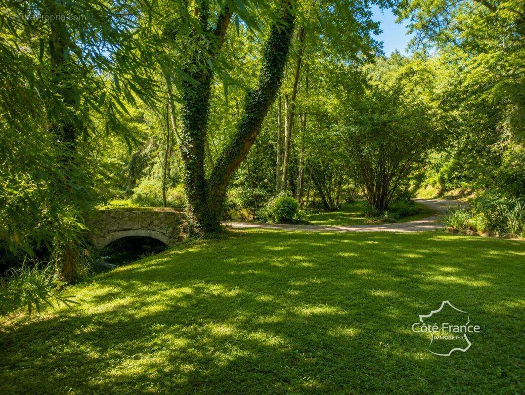 Propriété de charme 340m2 avec piscine, jacuzzi, ruisseau, 2 - photo 28