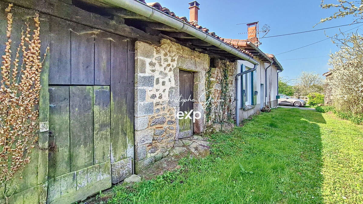 Maison à BRIGUEUIL