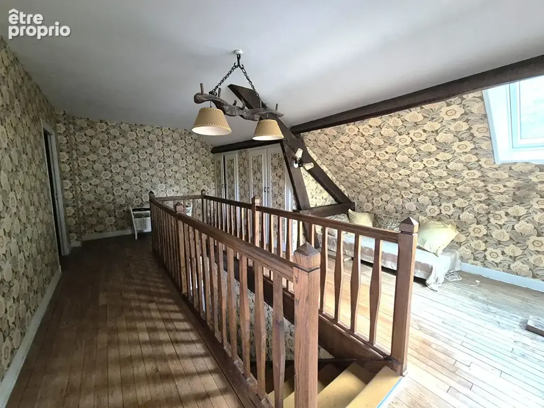 CORRÈZE. Proche d'ARGENTAT. Maison de campagne comprenant 4 chambres, une maison attenante à rénover, une dépendance et un terra - photo 15