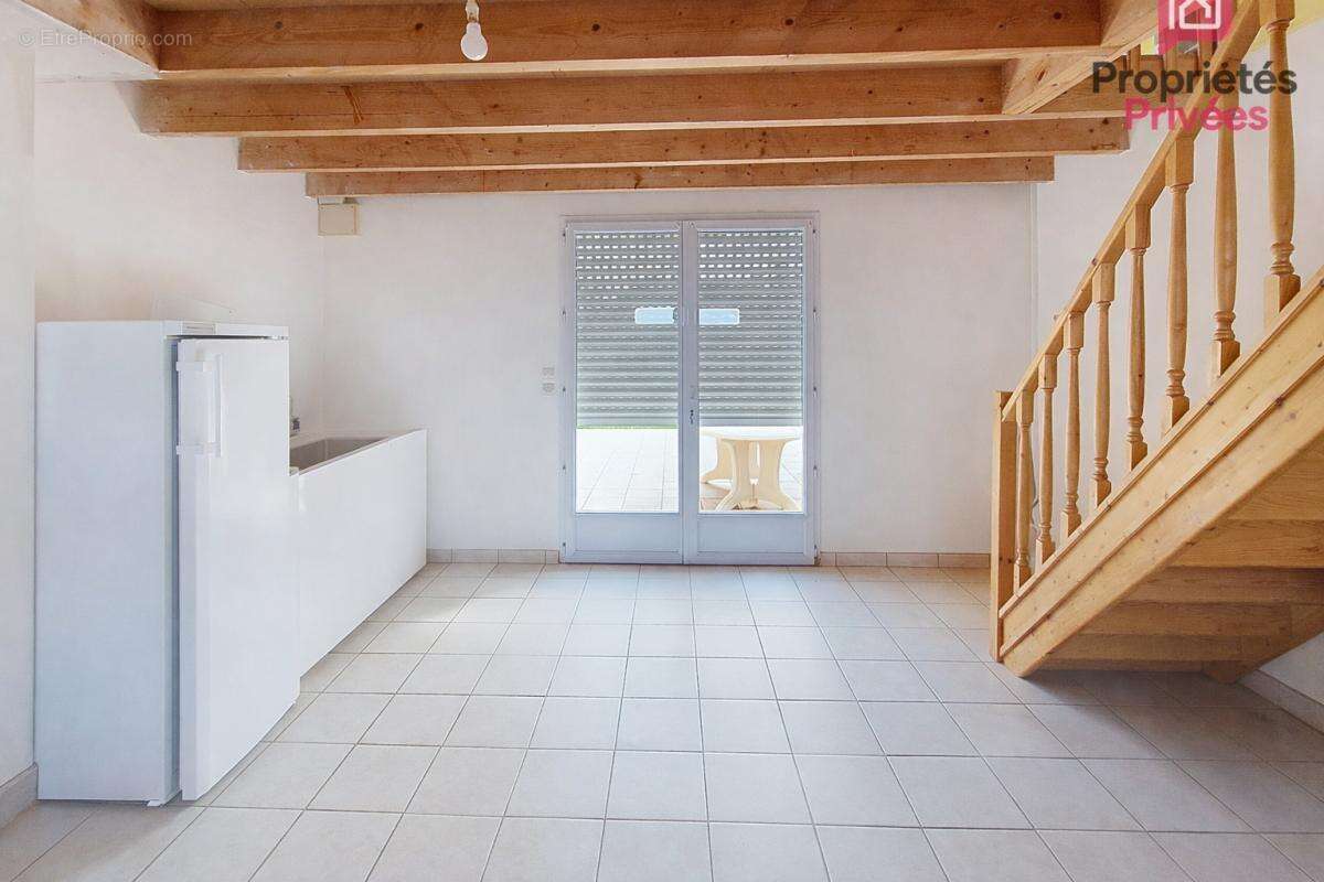 Vaste maison 218 m2 terrain de 1893m² - photo 14