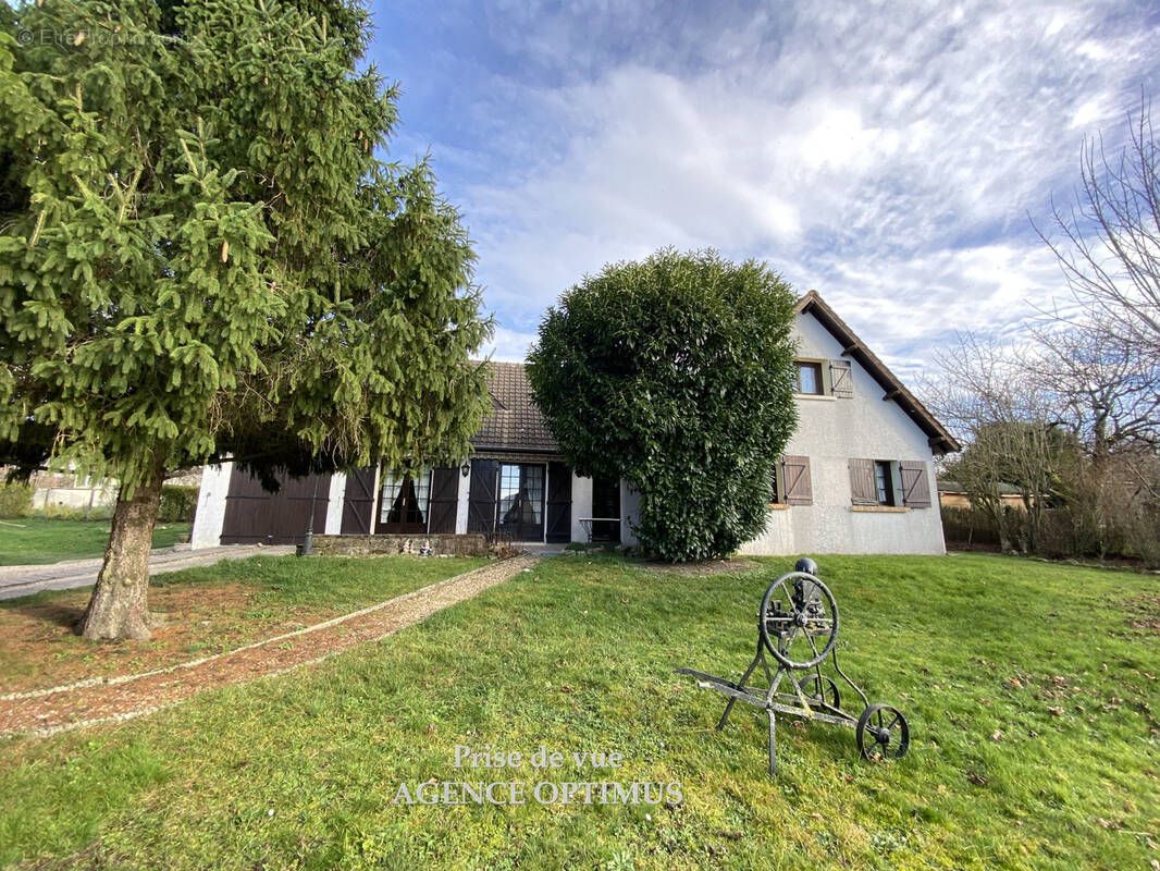 Maison à VILLEBLEVIN