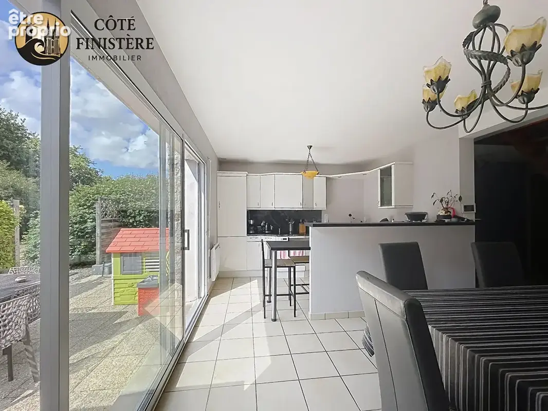 Maison familiale avec joli jardin clos et arboré, au calme en fond d'impasse ! - photo 8