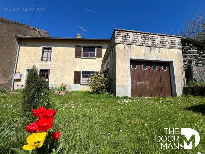 Maison à FAYL-BILLOT