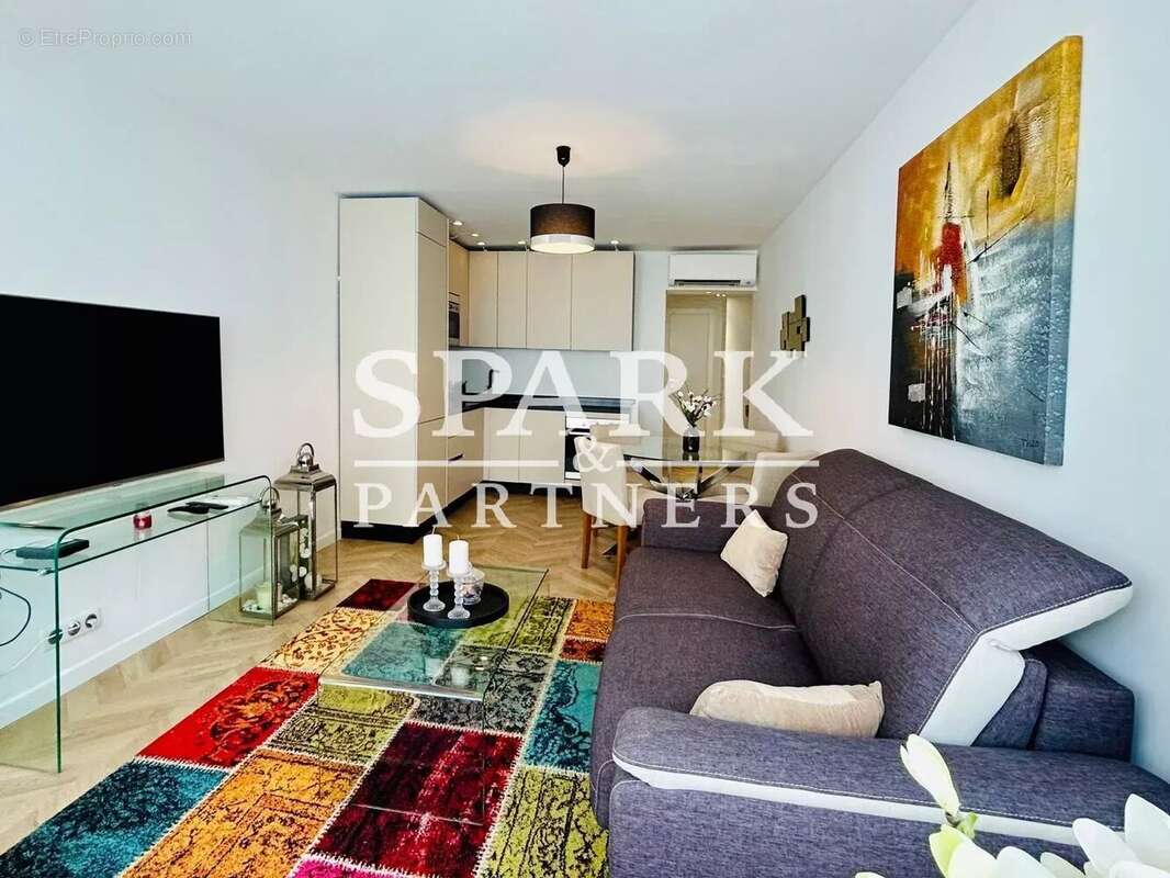 Appartement à ROQUEBRUNE-CAP-MARTIN