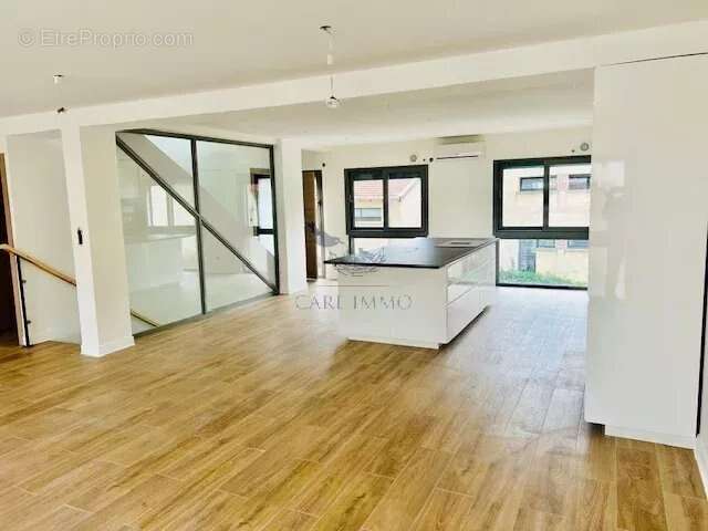 Appartement à LYON-7E