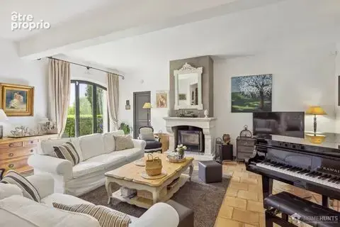 Maison à TOURRETTES