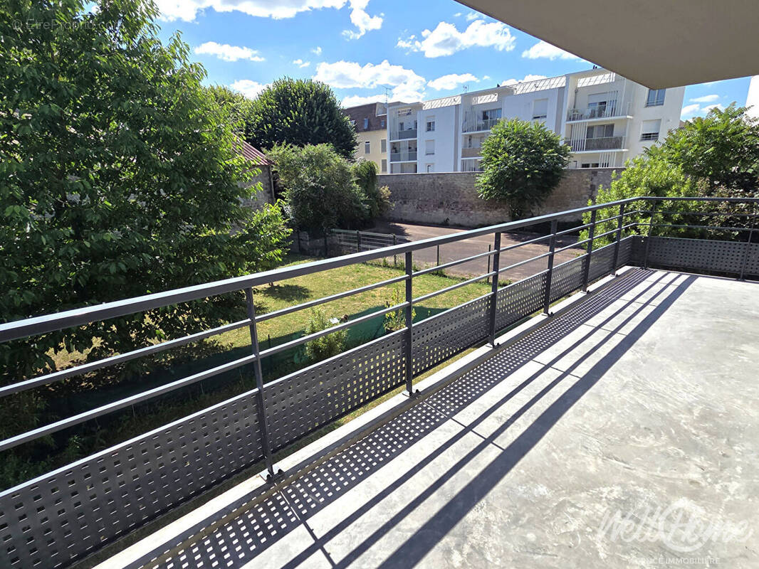 Appartement à SAINT-OUEN-L'AUMONE