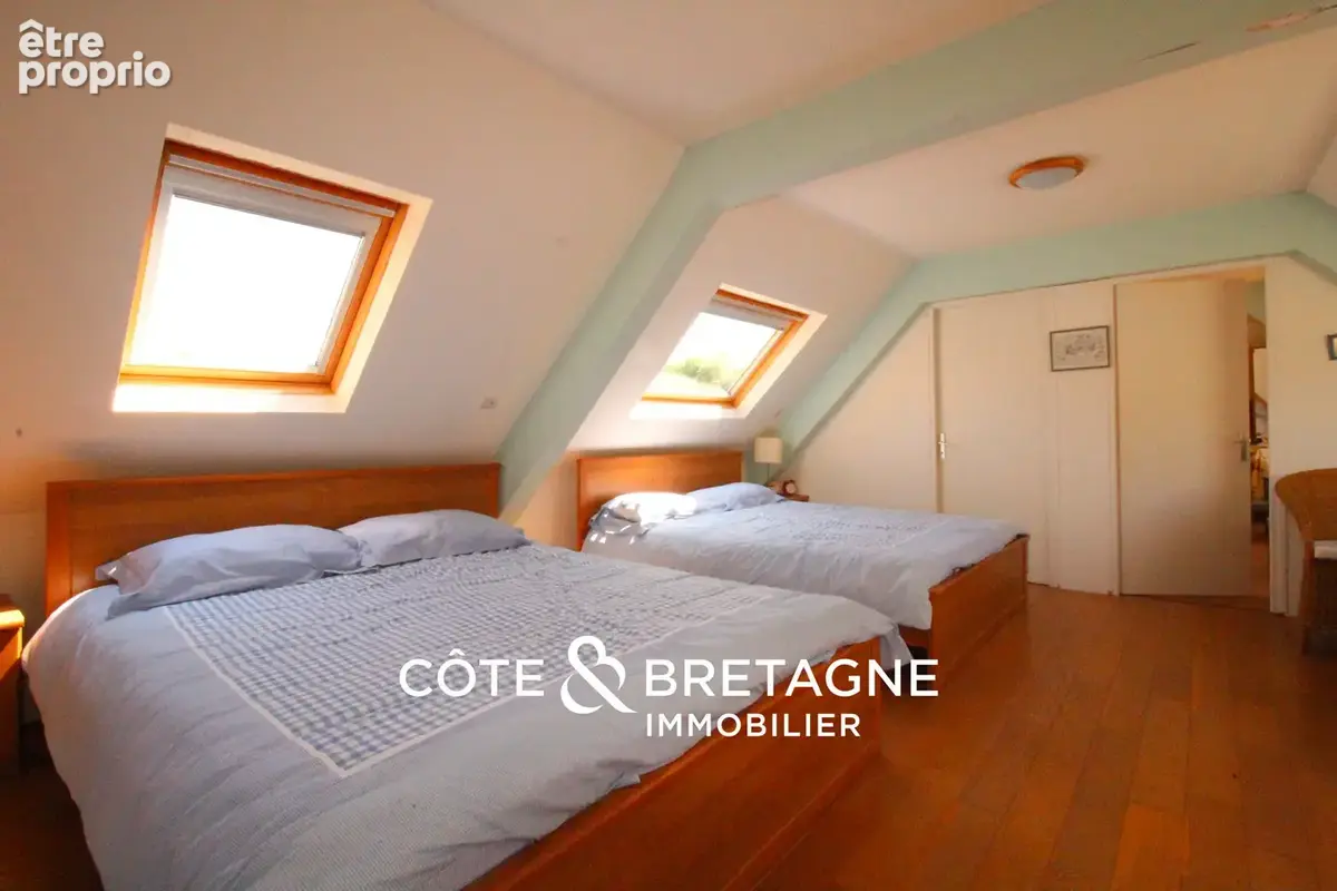 COTE & BRETAGNE IMMOBILIER VOUS PROPOSE : Manoir du XVe siècle inscrit MH à Tréguier   360 m2, 4 chambres, par - photo 12