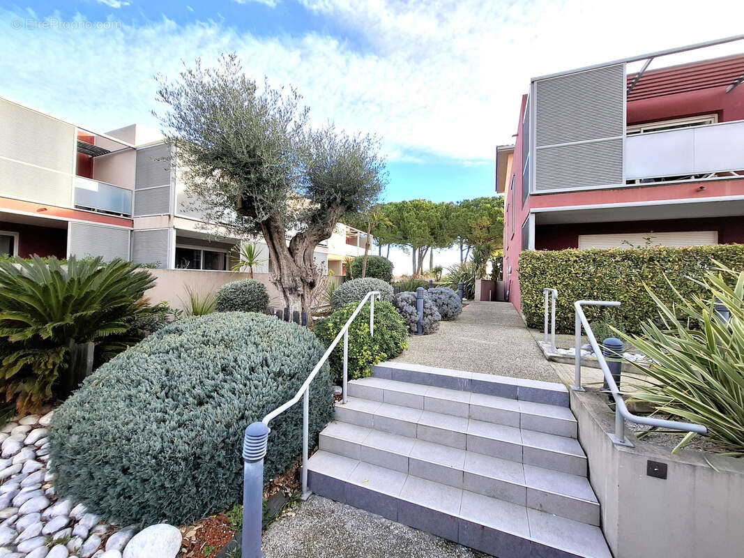 Appartement à MAUGUIO