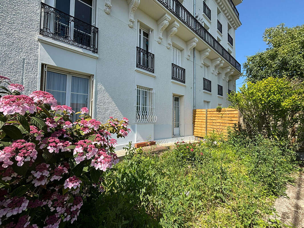 Appartement à ENGHIEN-LES-BAINS