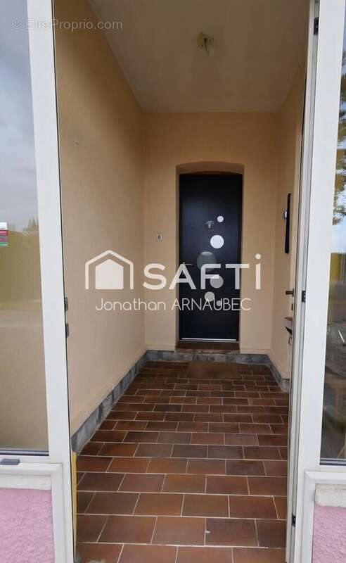 Maison 90 m² à Chateau-Arnoux-Saint-Auban  - photo 2