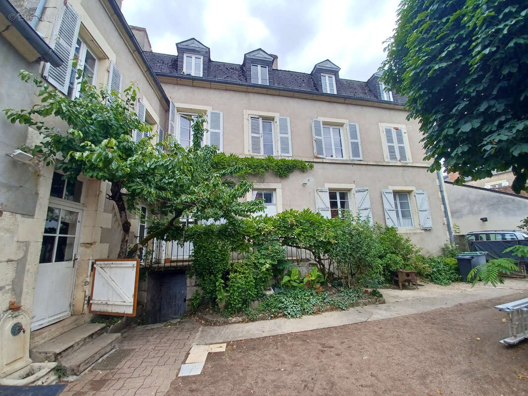 Maison à BEAUMONT-LA-FERRIERE