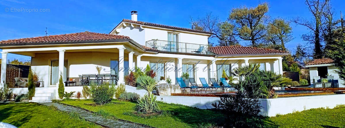 Maison à SAINT-PRIVAT-DES-PRES