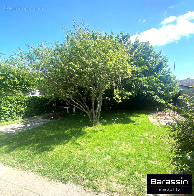 Maison à AGON-COUTAINVILLE